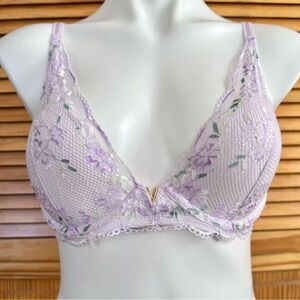 ❌CLEARANCE❌ 
Victoria's Secret Purple Lace Plunge Bra